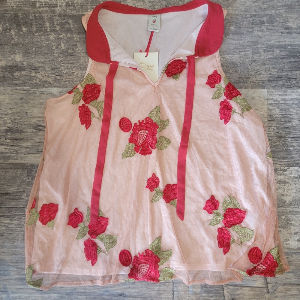 Disney by Lauren conrad floral top